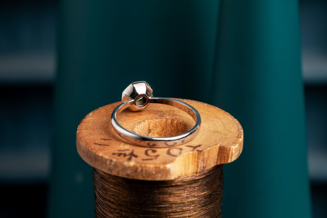 Blue Diamond Deco Ring
