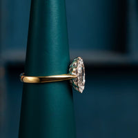 18ct Gold Aquamarine and Diamond Cluster Ring