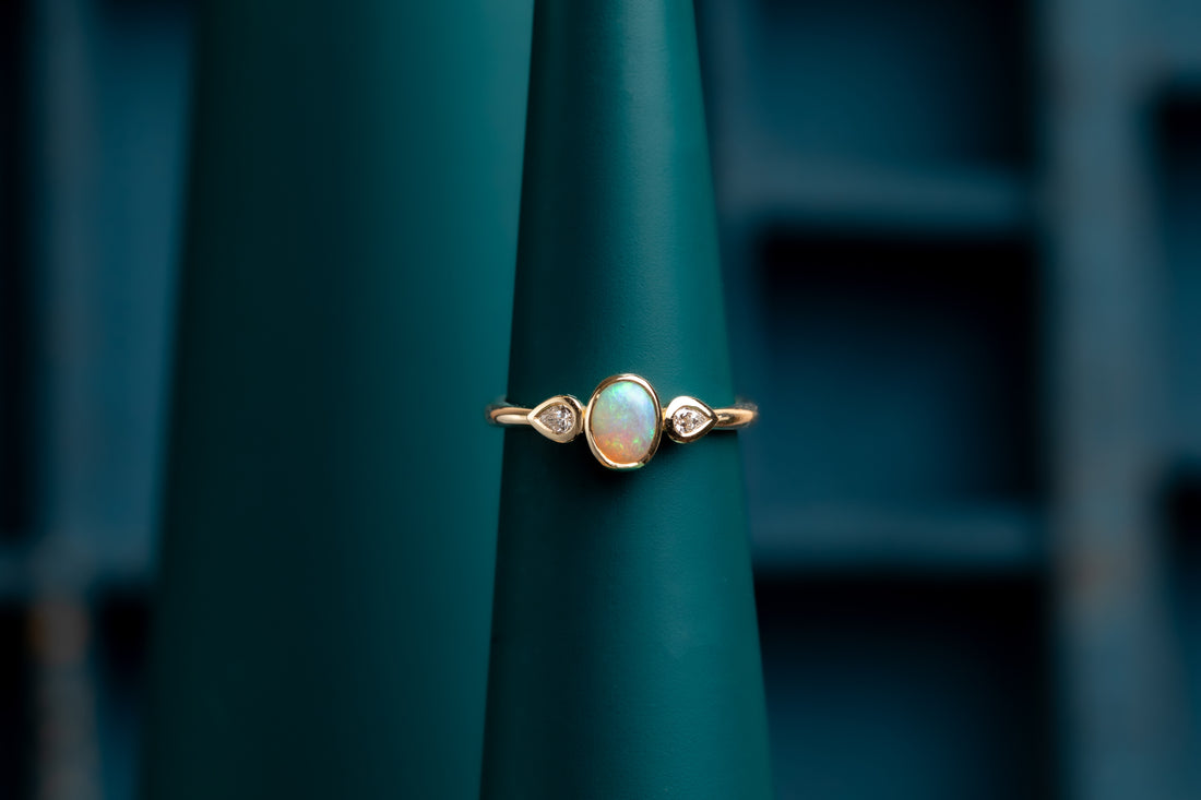 Alauna III Goddess Ring