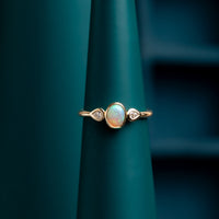Alauna III Goddess Ring