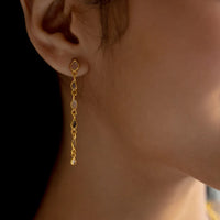 Delhi Diamond Line Earrings