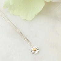 Silver Daisy Necklace