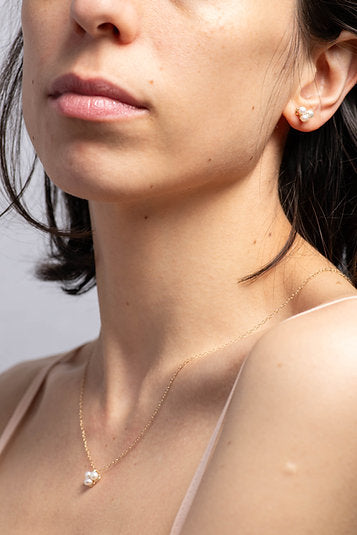 Dainty Pearl Cluster Pendant Necklace