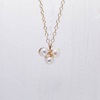 Dainty Pearl Cluster Pendant Necklace