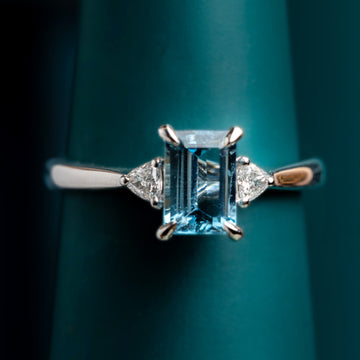 Platinum Aquamarine and Diamond Ring