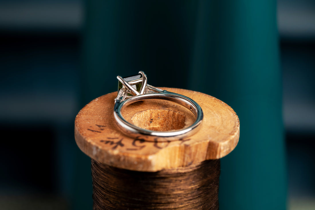 Vivid green Tourmaline Ring