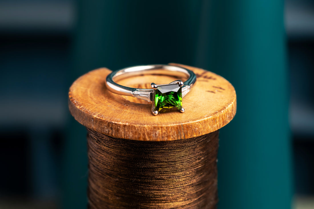 Vivid green Tourmaline Ring