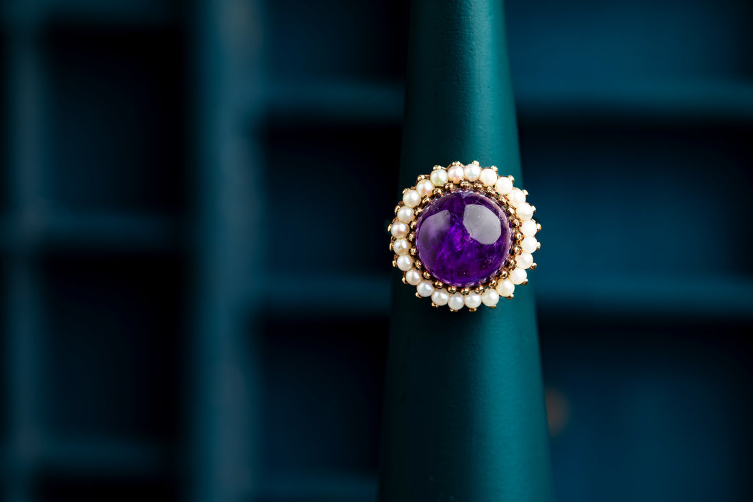 Cabochon Amethyst Ring