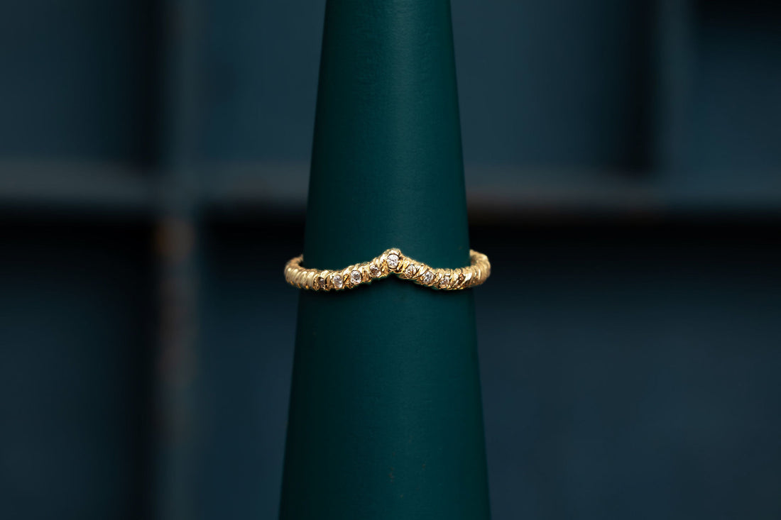 18ct Diamond Wishbone Ring