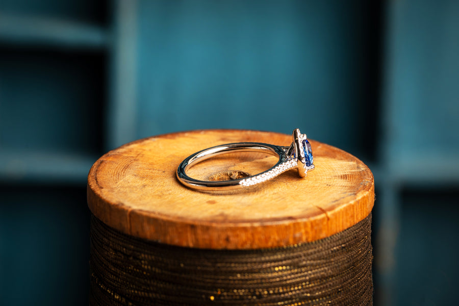 Cornflower sapphire ring