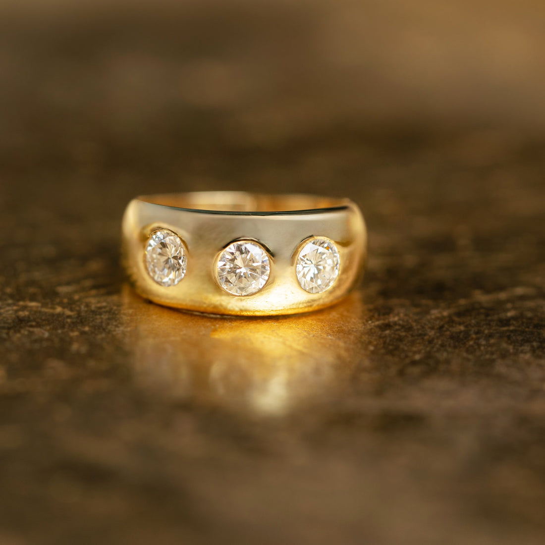 18ct Yellow Gold Chunky Flush Set  Three stone Diamond Ring 0.90ct F VS