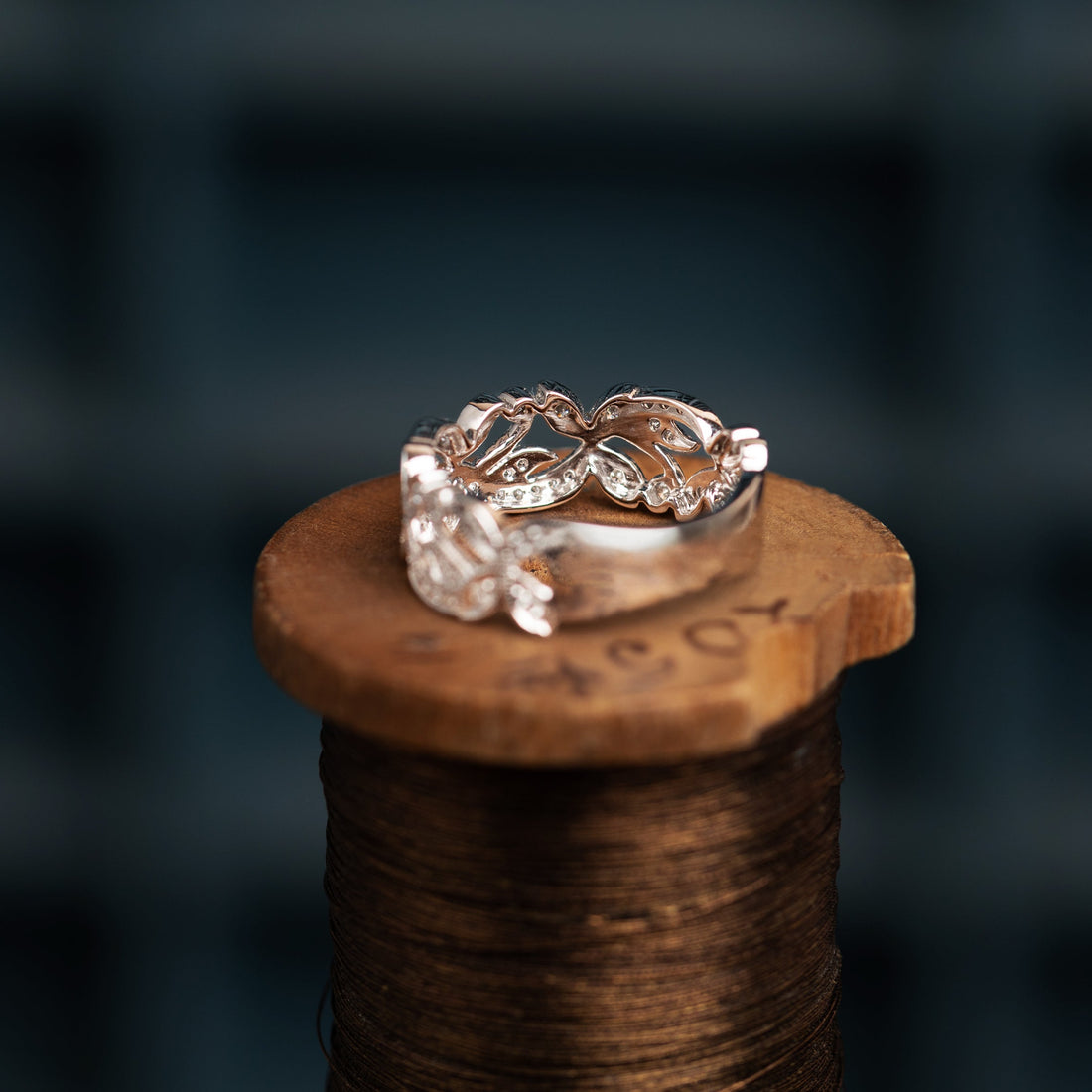 18ct White Gold Floral Diamond Ring
