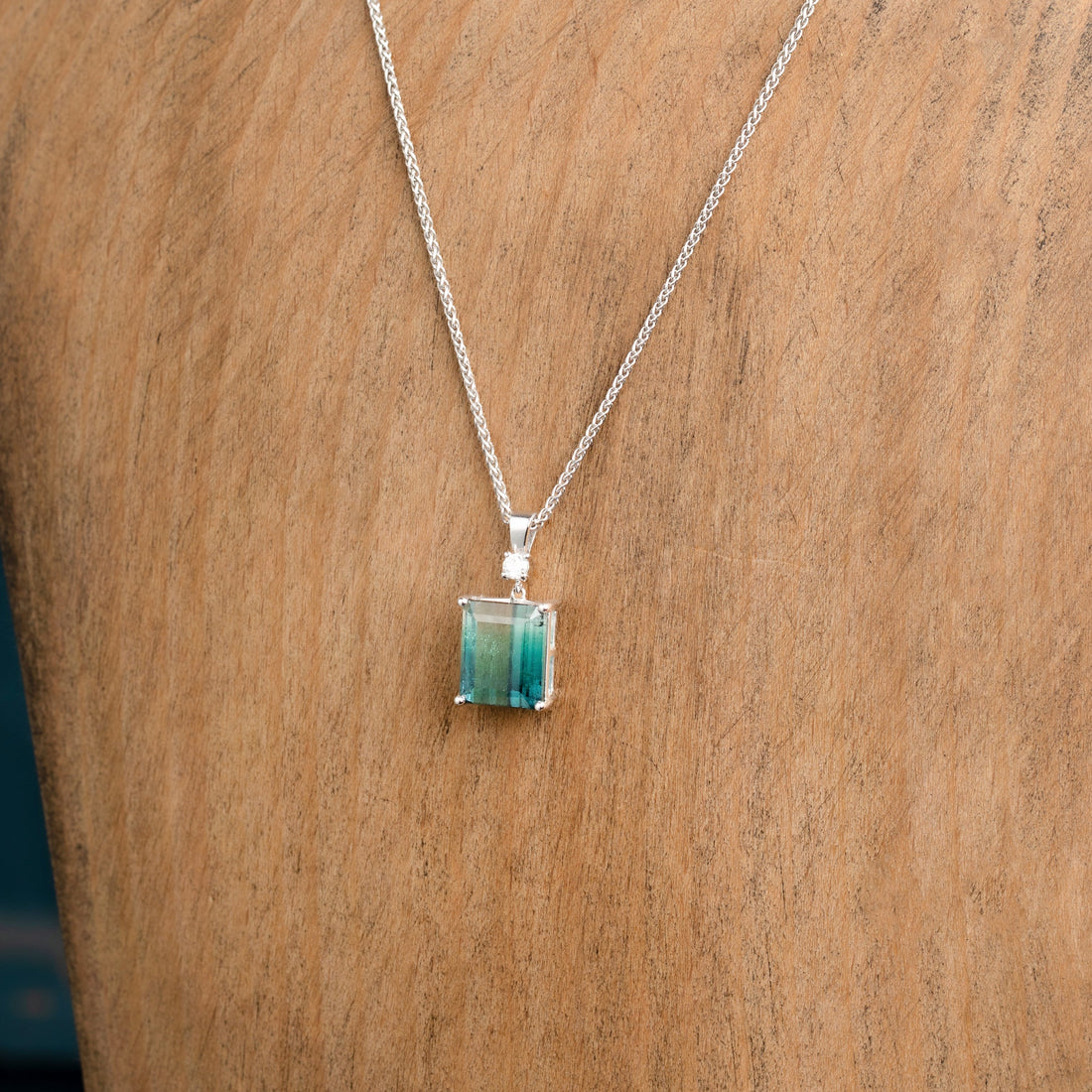 18ct White Gold Bi-Colour Tourmaline Pendant