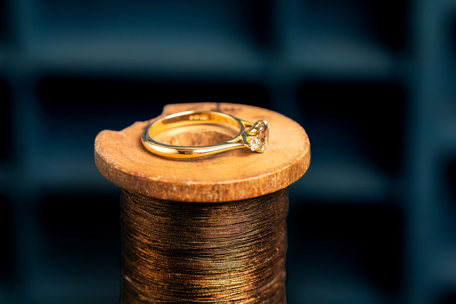 Temple III cinnamon diamond ring