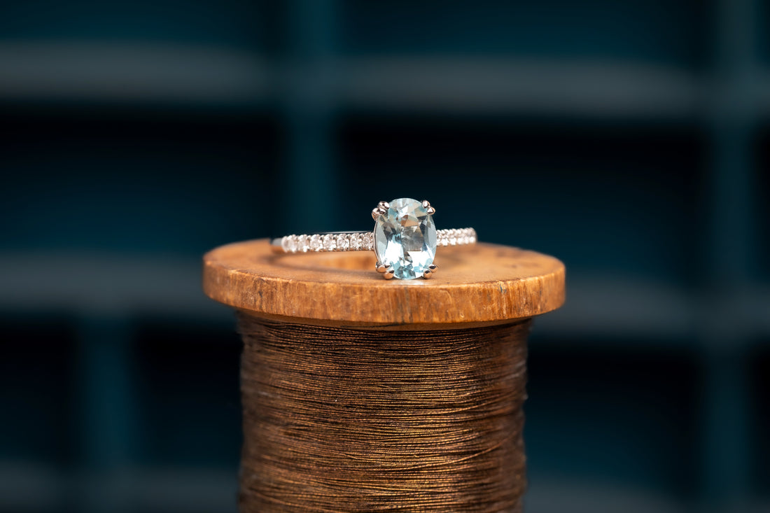 9ct White Gold Aquamarine & Diamond Ring