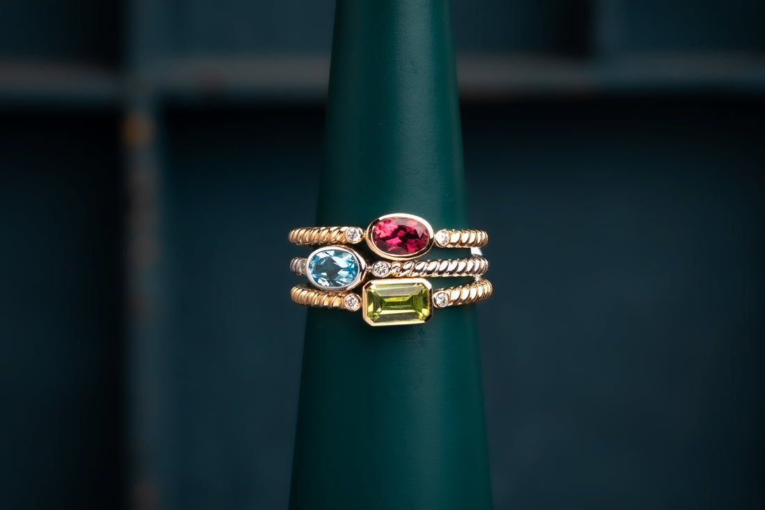 9ct White Gold Blue Topaz Ring