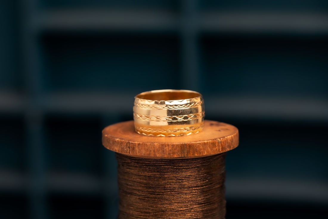 9ct Yellow Gold Engraved Wide Band