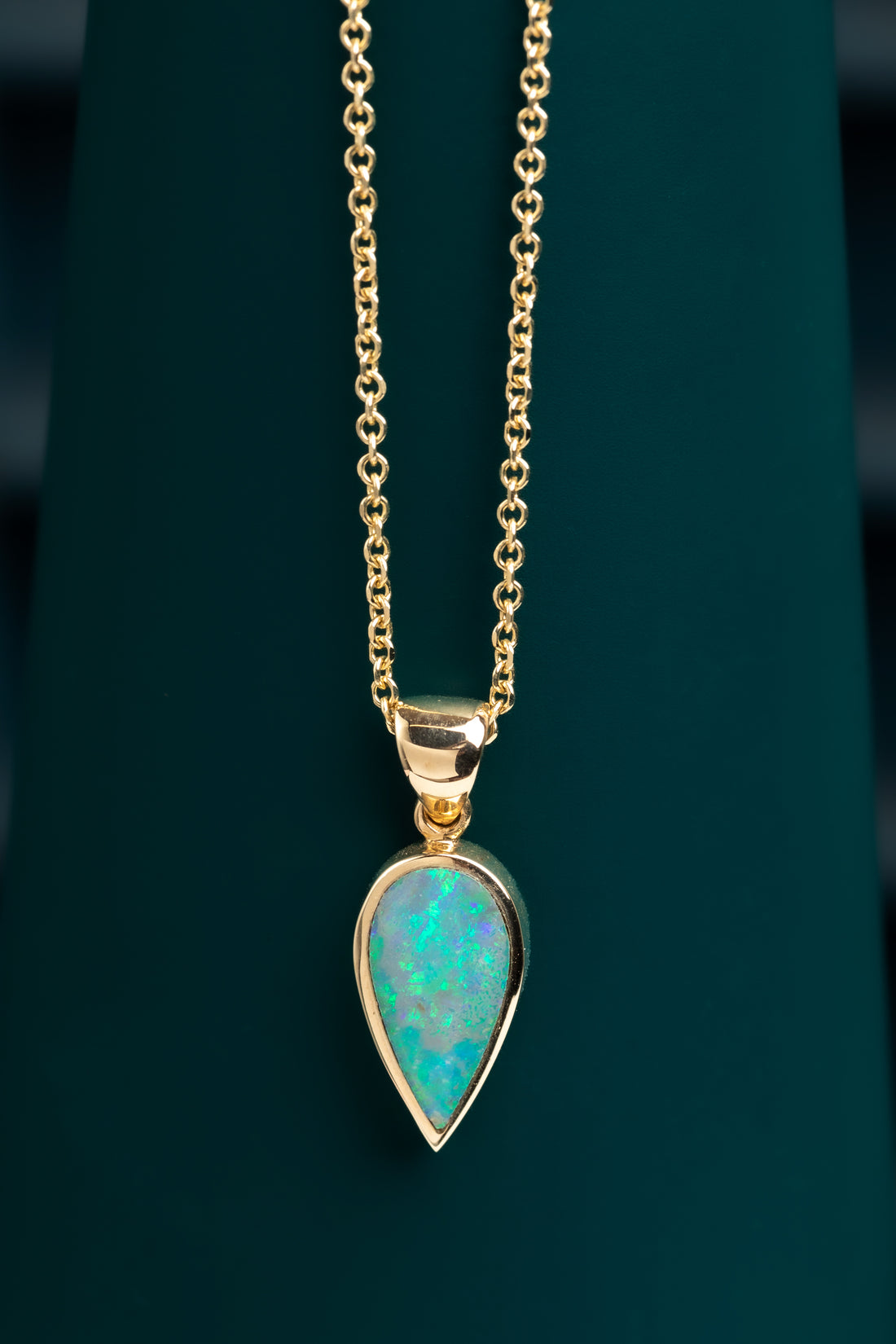 9ct Yellow Gold Opal Pendant