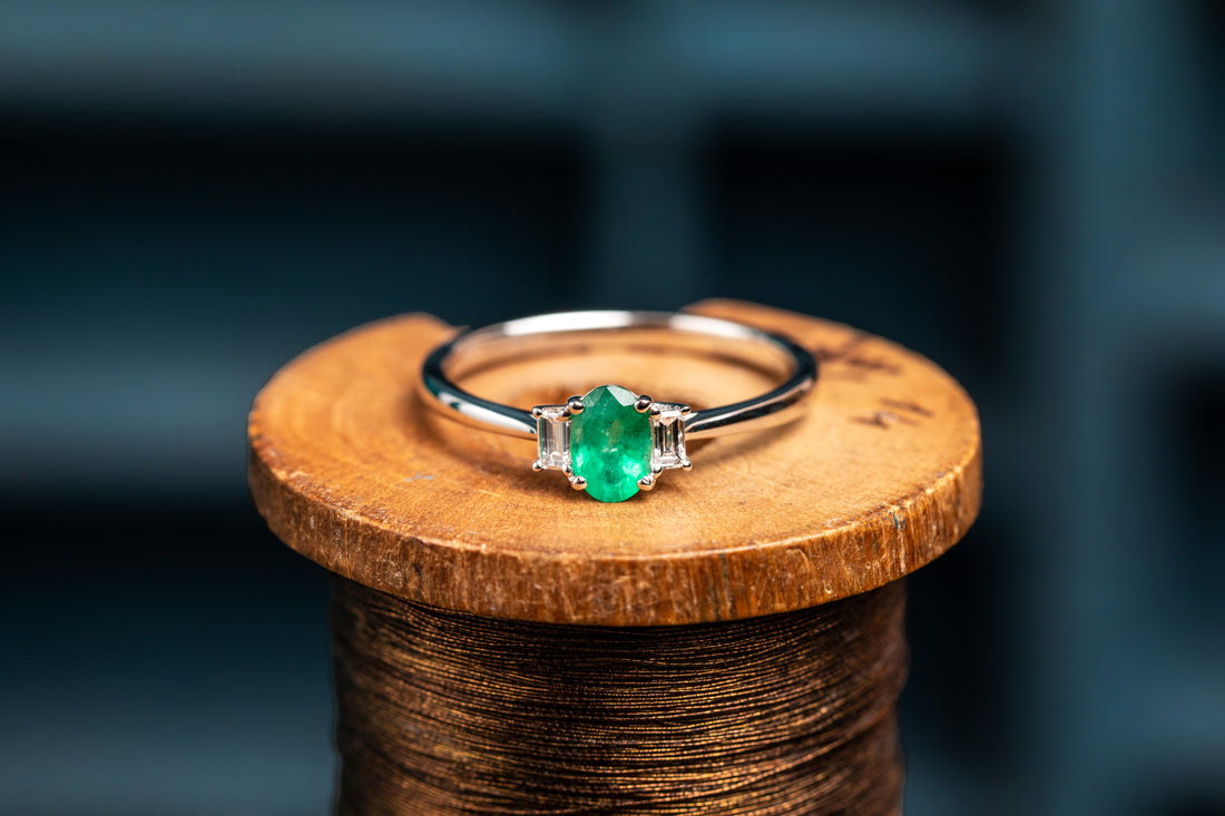 9ct White Gold Emerald and Diamond Ring