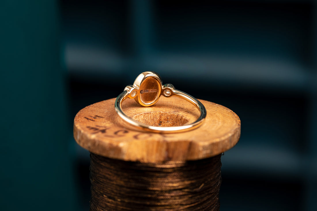 9ct Garnet and Diamond Ring