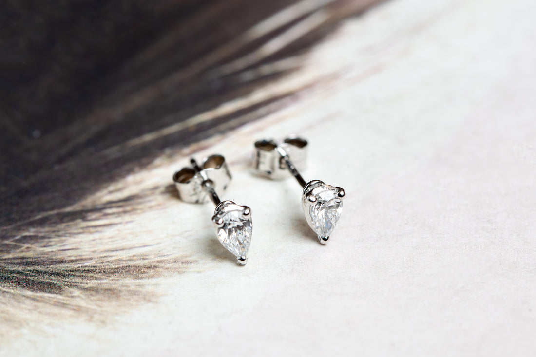 Platinum 0.50ct pear Diamond stud earrings