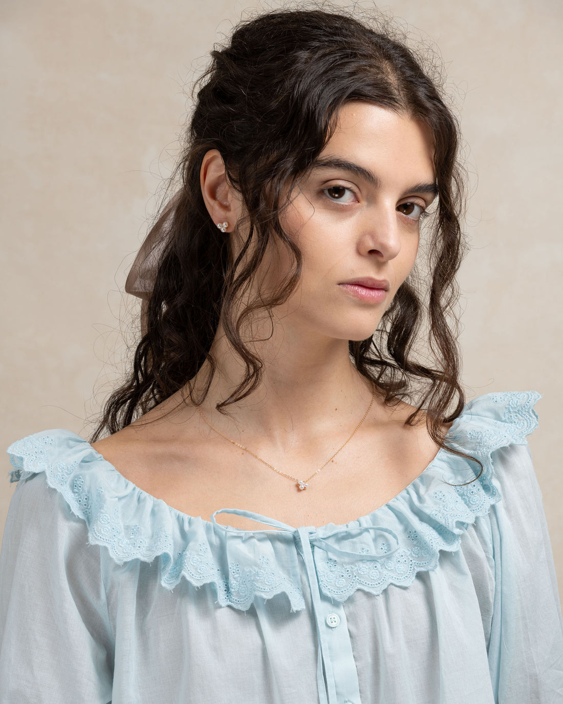 Éclosion no. 3-Dainty Pearl Cluster Pendant Necklace