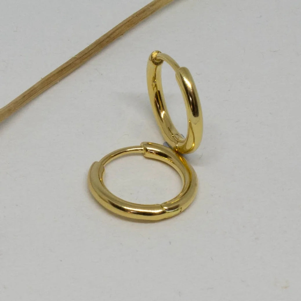 Gold Vermeil Medium Round Huggie Hoop Earrings