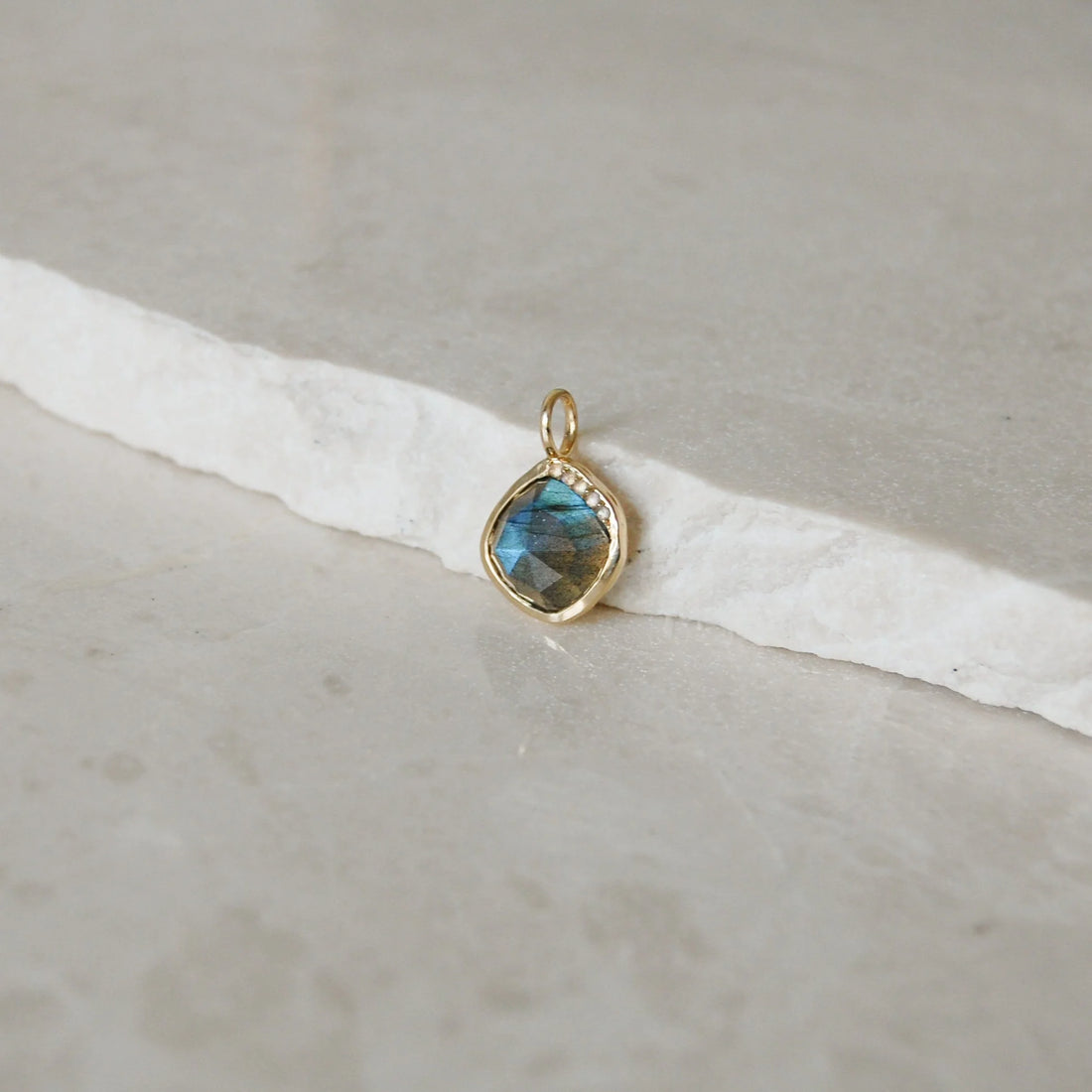 Labradorite Pendant