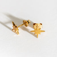 BRUSHED GOLD NORTH STAR STUD Earrings