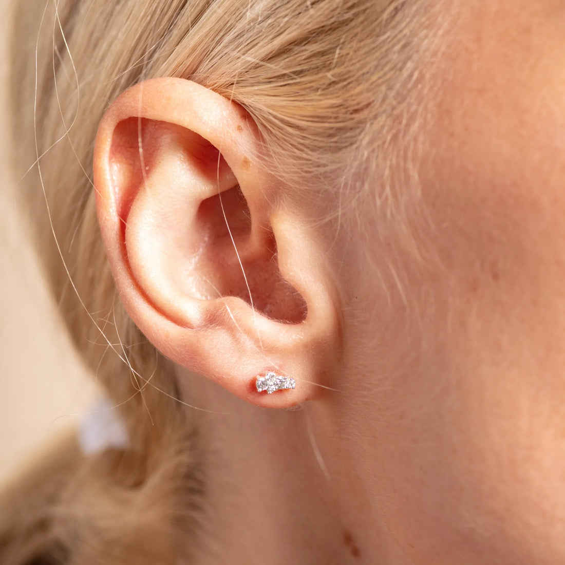 Sparkly stud earrings discount